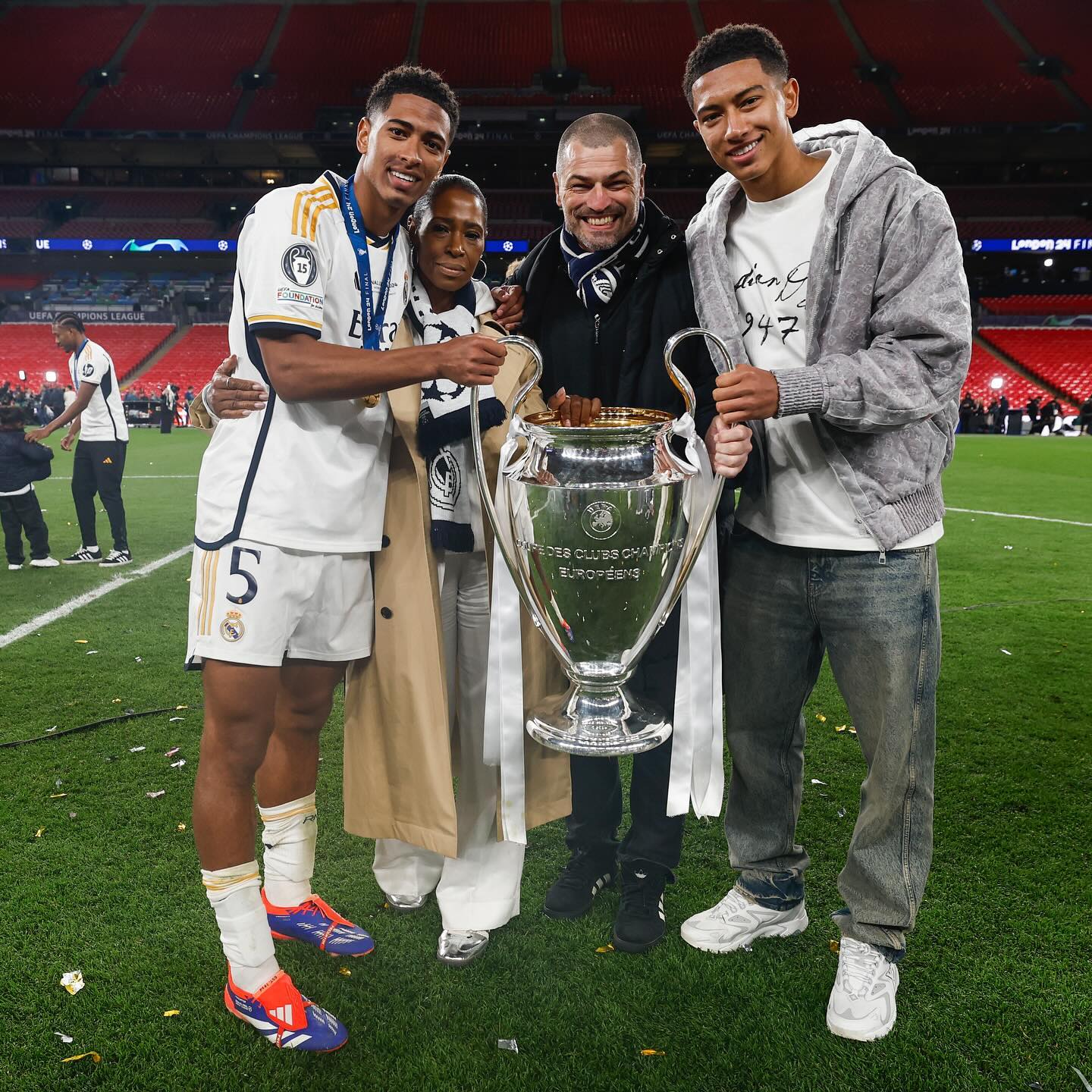 开云体育-邮报：贝林厄姆父亲态度粗鲁对媒体充满敌意，但英足总不敢得罪他