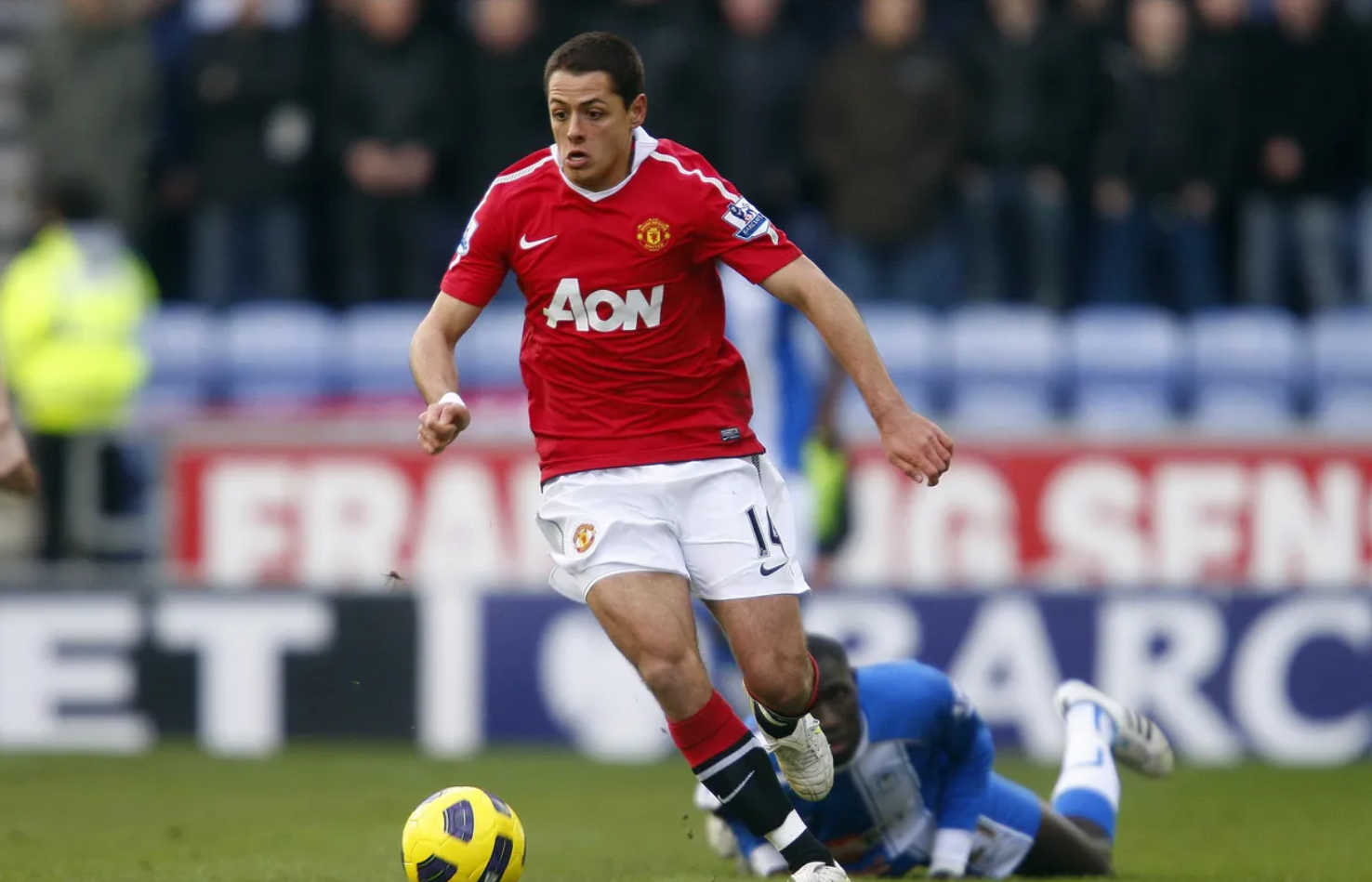 开云体育官网-小豌豆忆2012年英超：相比说曼城夺冠，更像我们丢掉冠军